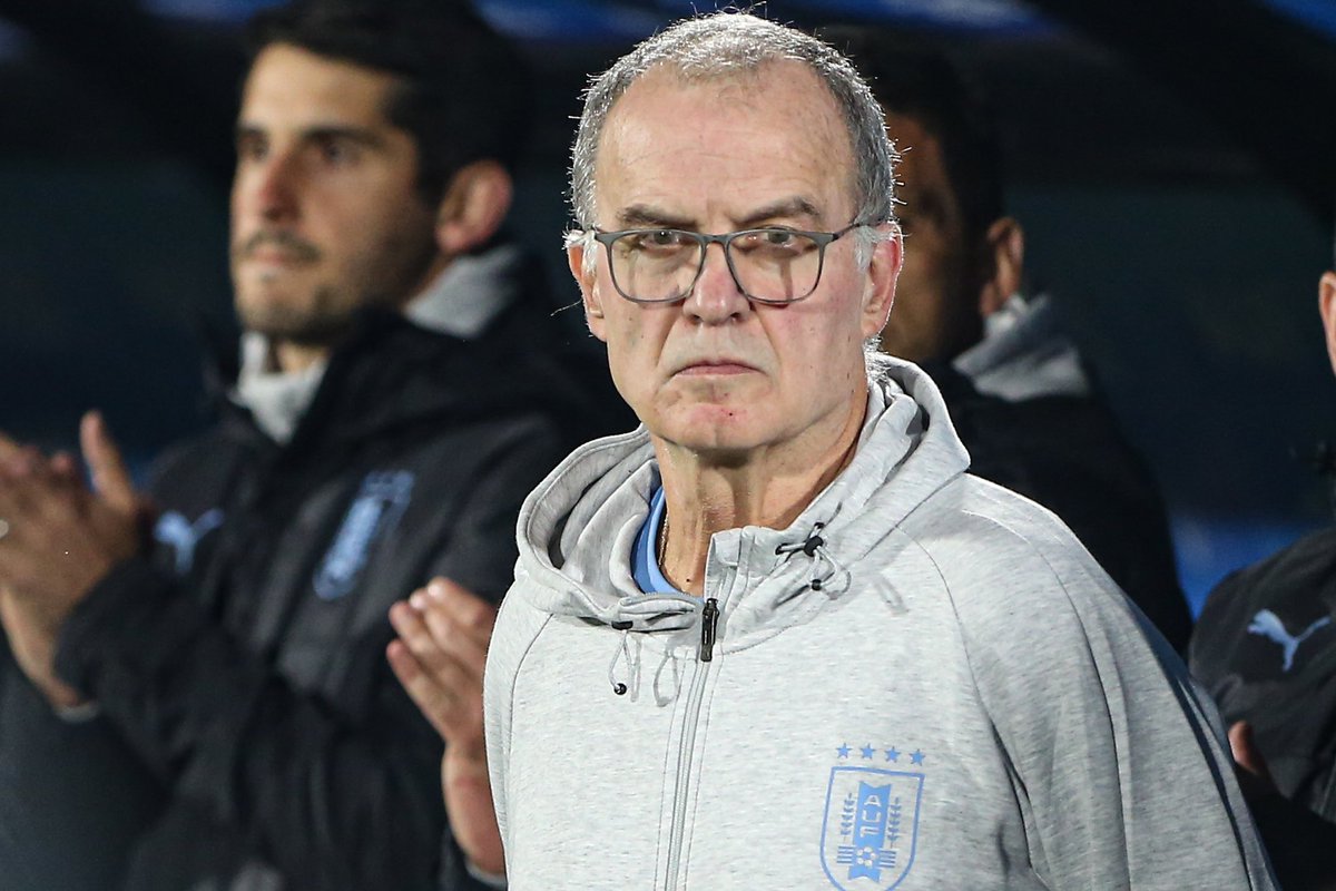 Hay una buena base para el mundial. Las lesiones nos mataron. Araujo es fundamental en la zaga, Nandez se come la cancha y Bentancur es el futbolista más determinante cuando vamos perdiendo. 
Yo sigo subido en este barco.