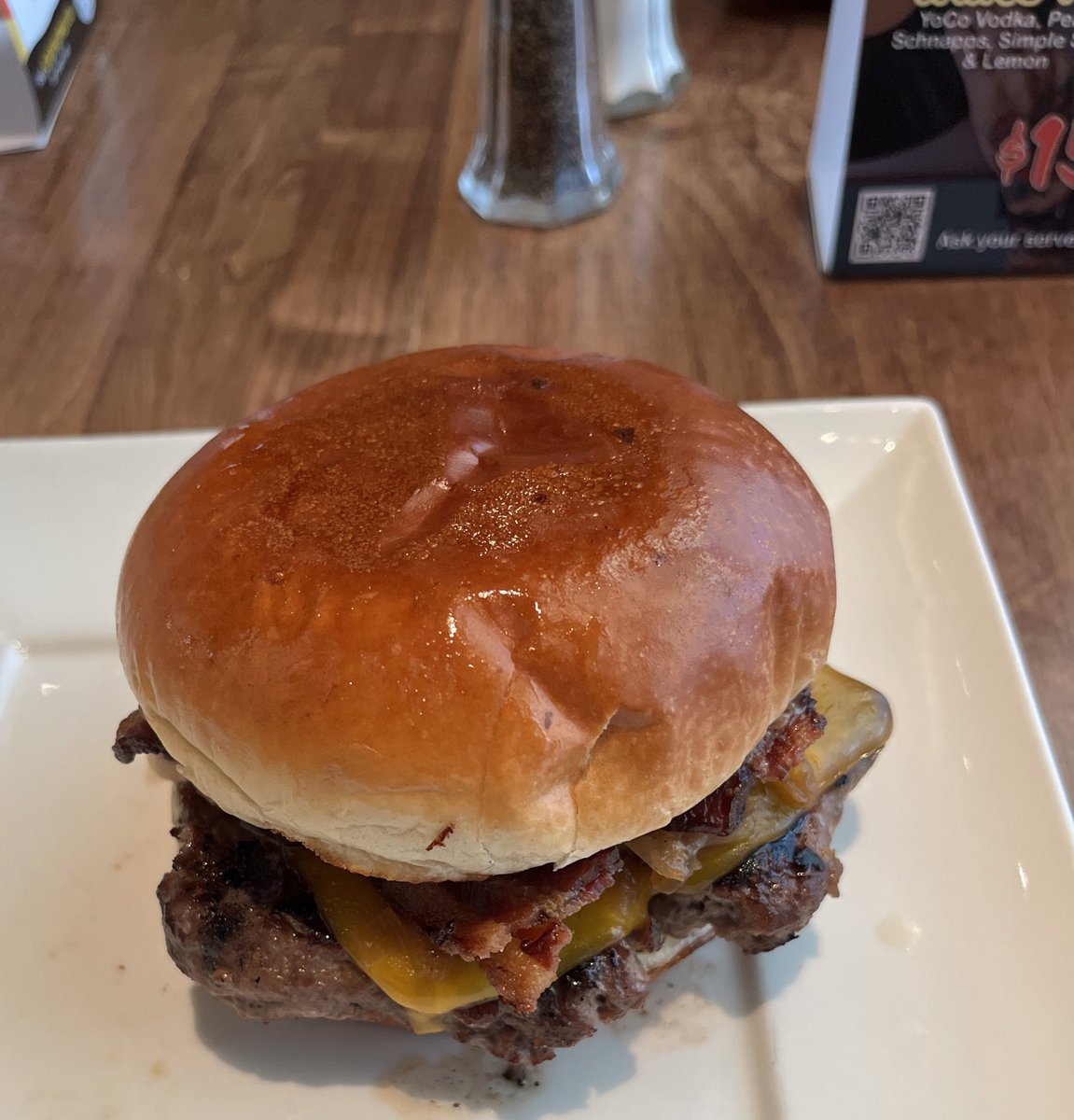 powerplaya52's tweet photo. Had to do it to em #SceneBurgerWeek24 #PowerPlays @NashvilleScene https://t.co/NzuUocPDSU