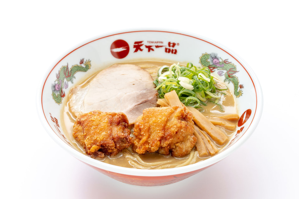 rack_floors's tweet photo. おはようございます！

渋谷はくもりです☁
今日はラーメンの日✨
私は背油醤油・こってり豚骨・背油味噌ラーメンが好きです🍜
皆さまは何ラーメンがお好きですか❓

本日もよろしくお願いします！

#企業公式が毎朝地元の天気を言い合う #企業公式夏のフォロー祭り #企業公式が朝の挨拶を言い合う https://t.co/M2vX4m34CZ