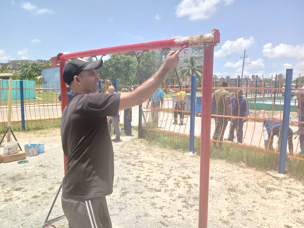 EsttOficial's tweet photo. En la tarde de hoy continuaron las obras en la comunidad Nueva Creación, en el municipio #Cotorro.
#CotorroEn26
#ModoVerano https://t.co/kr9pPqUp2O