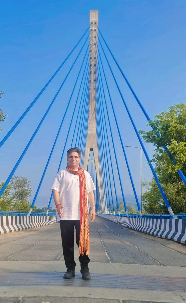 RavinderRaina's tweet photo. Good Morning #BASHOLI 
Good Morning #FRIENDS 
 ⚘️⚘️⚘️⚘️⚘️⚘️⚘️⚘️⚘️ https://t.co/Ro45rpi3I4