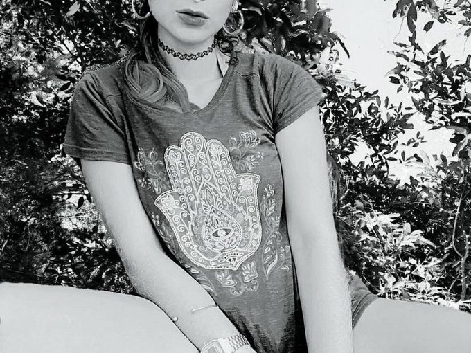 I'm online right now on SkyPrivate - pay-per-minute system for Skype live shows. Call me right now in