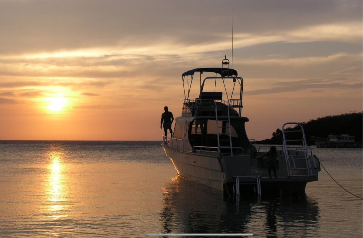 mike_roatan's tweet image. Dive shop for sale on Roatán!