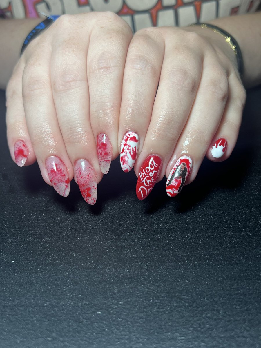 CONCRETEFM's tweet photo. in honor of ashton dropping side two of ‘blood on the drums: the roses’ here is my long awaited nail reveal !! (done them myself!) 

super excited to see what the second part of blood on the drums will bring us! 

@Ashton5SOS https://t.co/laHqFWxrEp