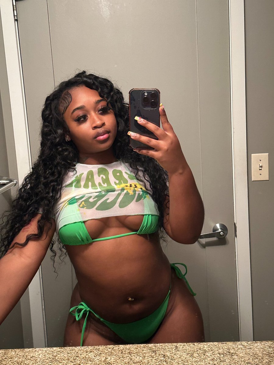 Eri_annaa's tweet photo. What you gone do for big mama ? 🤭 https://t.co/ffkiVE9ZHU