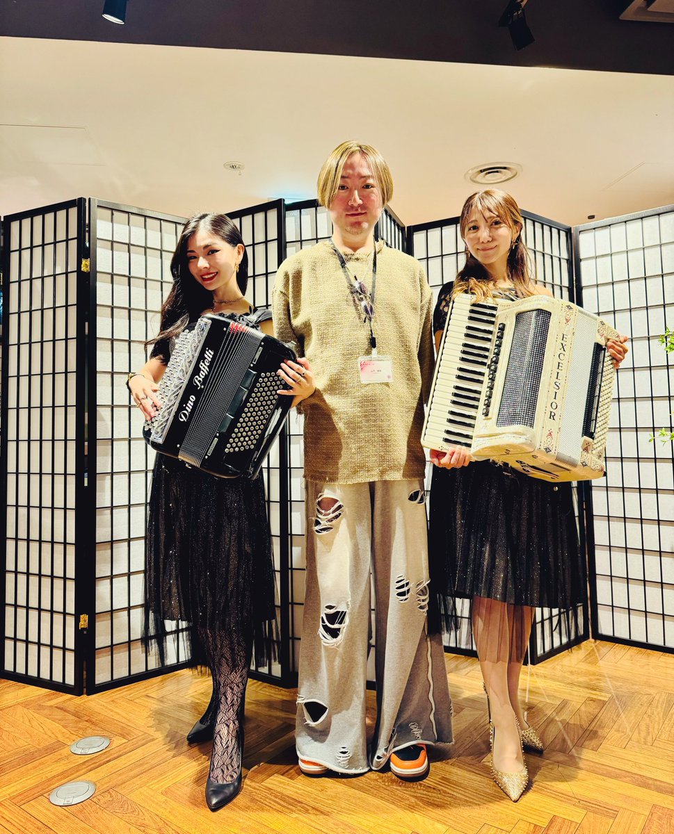 素敵なお誕生日会にて巡〜MeguRee〜で演奏させていただきました✨
93歳おめでとうございます🎊

そしてありがとうございました❤️

素敵なご縁に感謝です🥲✨

もがもが本当にありがとう❤️

元いきものがかりのほっちんにもお会いできました！
焼酎をつくっているとのこと！気になる〜🍶