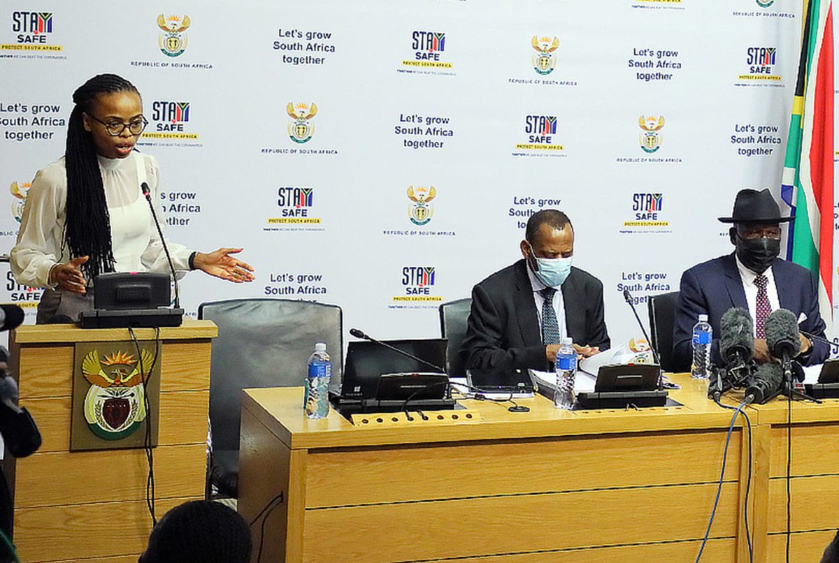 LirandzuThemba's tweet photo. [NEXT CHAPTER] Bowing out of @GovernmentZA comms🙏🏿

It’s been an ABSOLUTE honour &amp; privilege to serve my country 🇿🇦 as  Spokesperson for Ministry of Police. 

So thankful for all the support I enjoyed from colleagues at @SAPoliceService &amp; all newsrooms~ keep up the good fight🫶🏿 https://t.co/nqSwqjCbPM