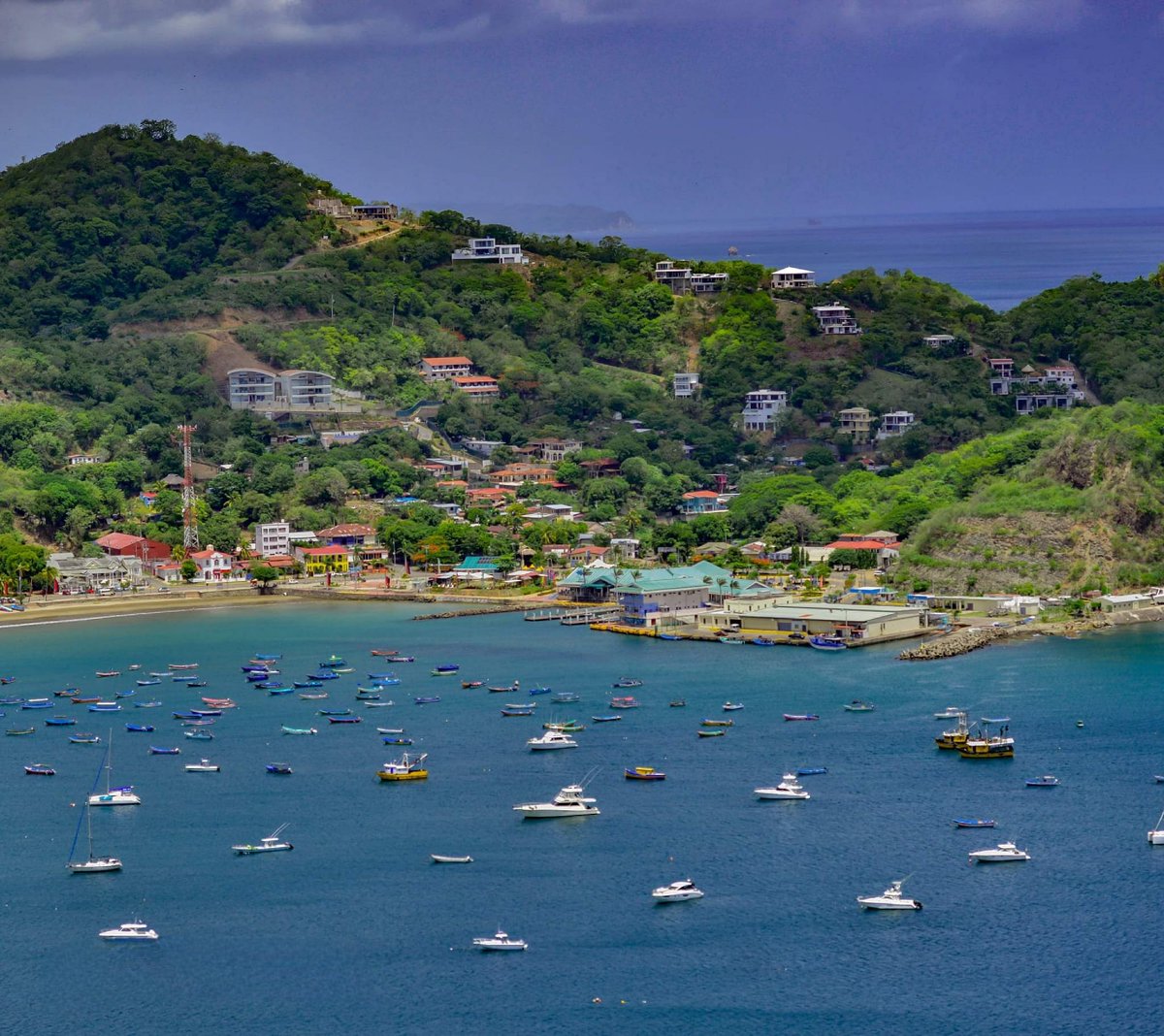 letsknownic's tweet photo. Bahía de San Juan del Sur, Rivas Nicaragua. 
Nos vamos un fin de semana?

📷 Victor Cajina.

#ConozcamosNicaragua 
#Nicaragua https://t.co/RMteHLcCJJ
