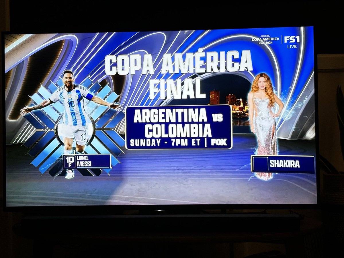Just an all-time classic one-on-one football matchup this Sunday, per @foxsoccer

Hips don’t lie!