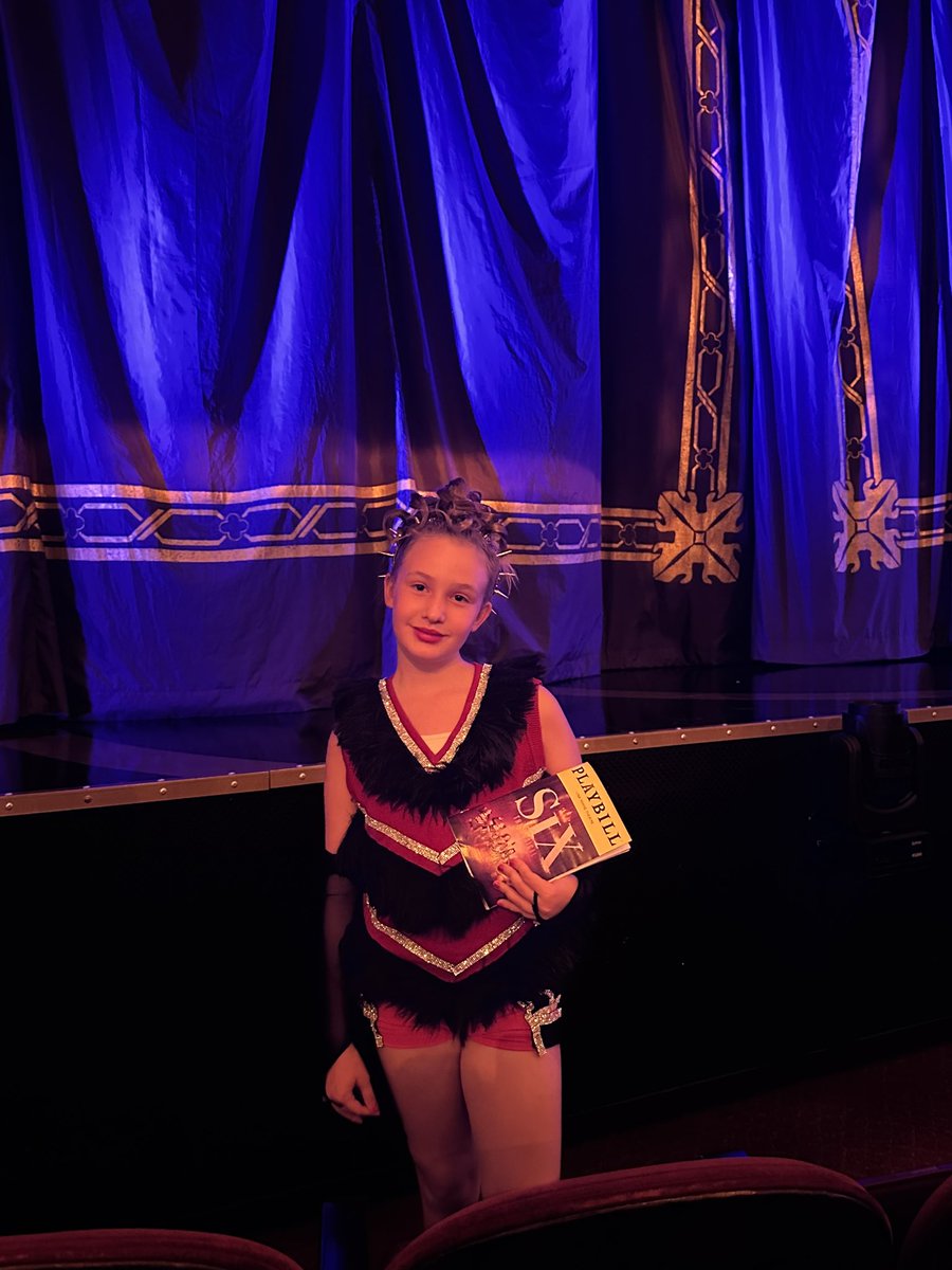 milissas's tweet photo. @SixBroadway She had the most amazing time!   Thank you everyone so much it was a great show and she can’t wait to come back to visit again https://t.co/qJe0UunflC