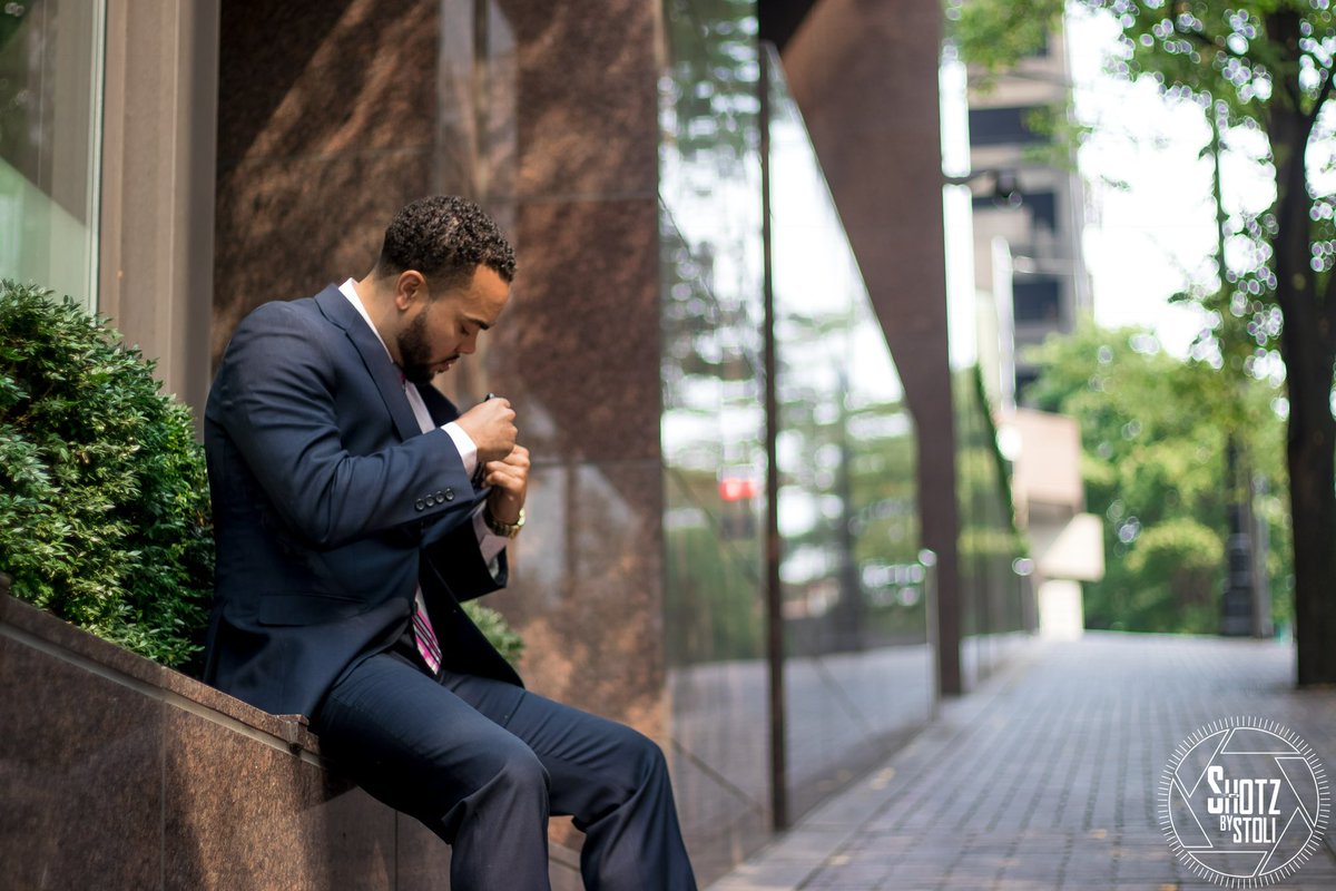 Corddaryl's tweet photo. Earlier today, the jury found my client NOT GUILTY of Unlawful Possession of a Firearm in the First Degree (Class B Felony).⚖️ Words can’t express how happy I am for my client. #NotGuilty #CriminalDefense #CriminalDefenseAttorney #BlackAttorney #BlackLawyer #Attorney #Lawyer https://t.co/ECPD98k6KC