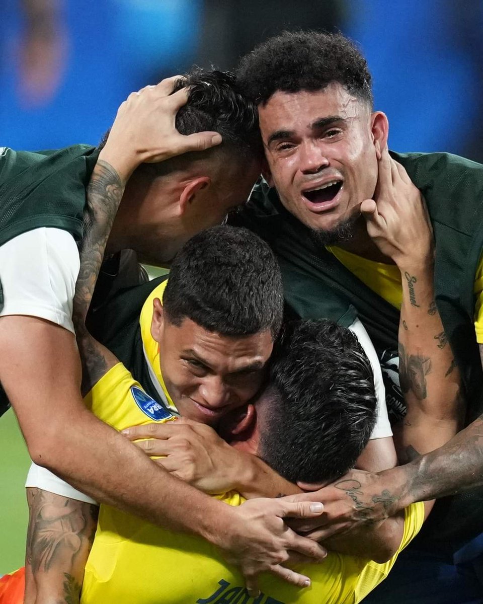 Soy ellos 🥹😭😭😭😭
#CopaAmerica2024 #Colombia
