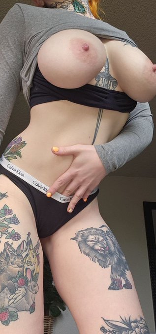 My body needs your attention. Join me on Fansly!  7 Day FREE Trail to my FAN Tier https://t.co/yMP9TsmyZ4&hellip;&hellip;&hellip;  30<a href="/tag/mvsales"class="tags"><span>#mvsales</span></a>