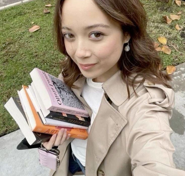 ranirajin's tweet photo. Halloo semua!! I'm very new to #studytwt and also starting my high school life so i'm looking for #moots about me :
⊹ 09L
⊹ lauvers hardcore
⊹ anime and kpop enthusiast
⊹ math, physics, chemistry fighter TT

likes and rt are very much appreciated!! tysm #AMBISVERSE #ambistwt https://t.co/UaiMB7vJSw