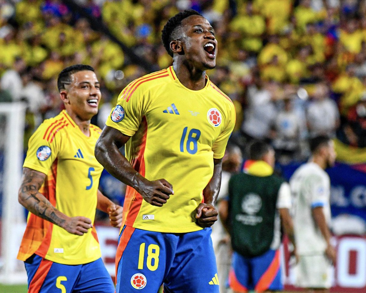 FCFSeleccionCol's tweet photo. 📸 ¡𝑷𝑨𝑹𝑨 𝑻𝑶𝑫𝑨 𝑳𝑨 𝑽𝑰𝑫𝑨! ✌️

#TodosSomosColombia 🇨🇴 https://t.co/h00uvLv9Dk
