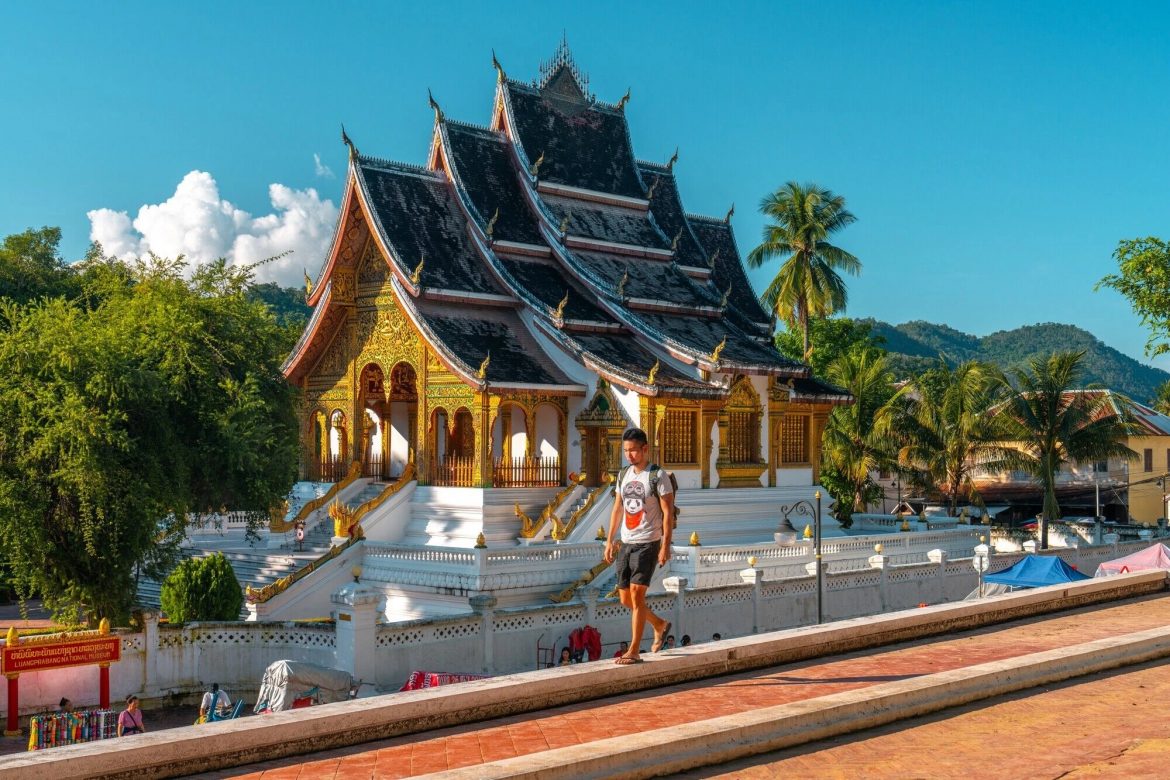 Starting July 1, 2024, travelers from eight European countries can enter Laos without a visa. Passport holders from Austria, Spain, Belgium, Denmark, Sweden, Norway, Finland, and Greece are now exempt from needing a visa for stays up to 15 days.
luxtraveldmc.com/blog/laos-loos…
#visaLaos