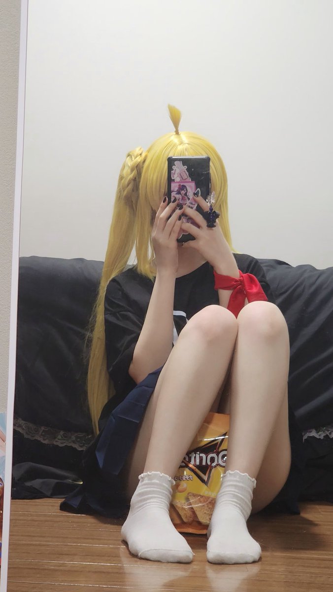 min_cosplay's tweet photo. Doritos ⚠️

#BOCCHITHEROCK #ぼっちざろっく https://t.co/jLHOwpJMYa