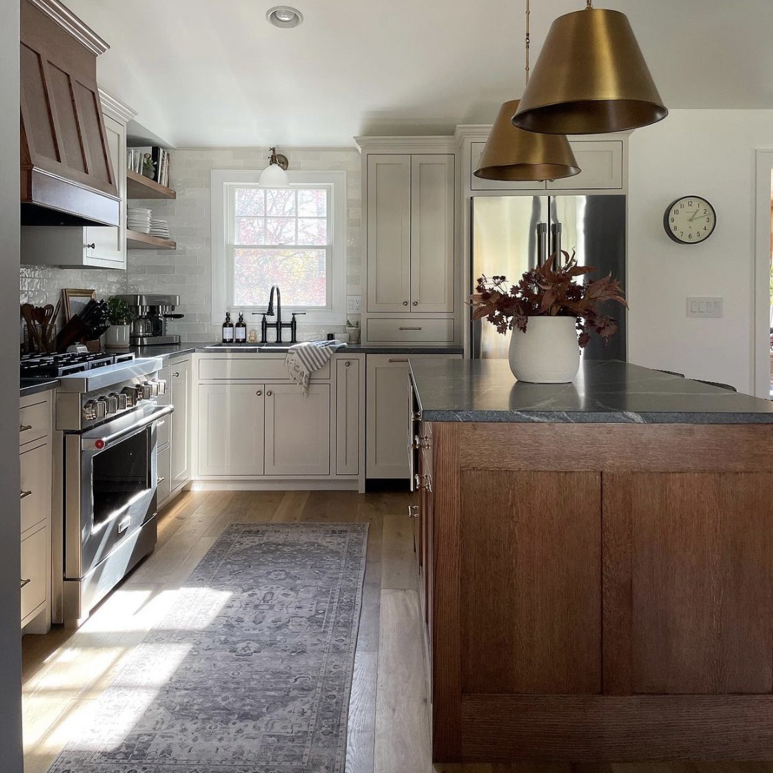 Hallmark Floors tweet media