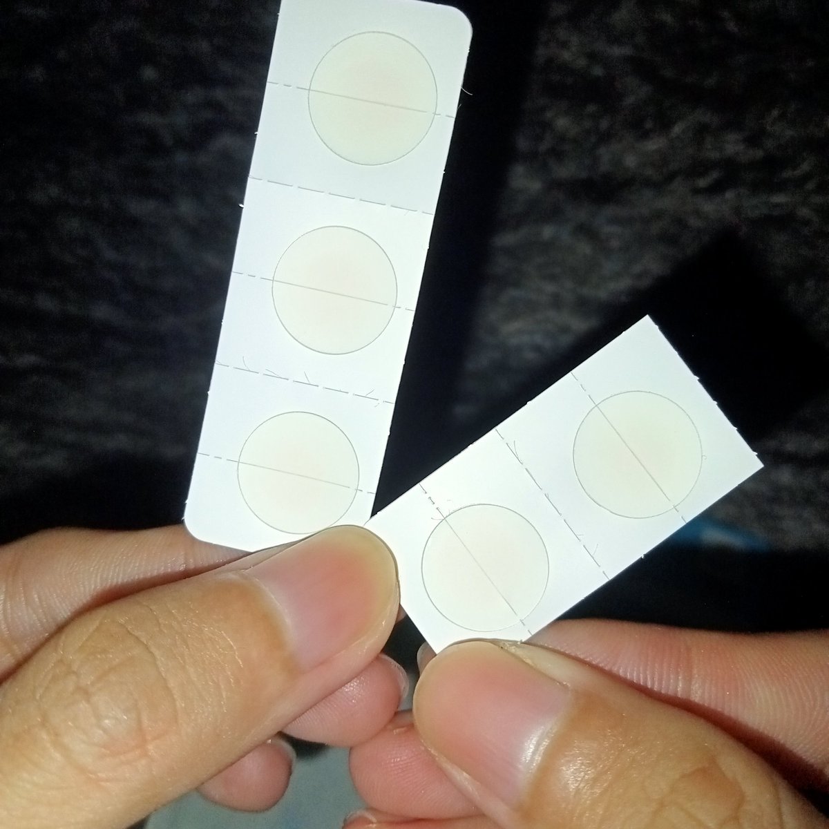 ryhnd00y's tweet photo. #ryview Acne patch terbaik sejauh ini. Bentukannya emang biasa aja dibanding yg lain. Tapi buat ngehempas jerawat matang boleh dicoba👍 ukurannya super tipis, bisa dipake make up juga. Jerawat lebih cepat kempes dan gak ninggalin bekas sama sekali🫶
🖇️https://t.co/gpzJc1eCaE https://t.co/6GixcAOKMR
