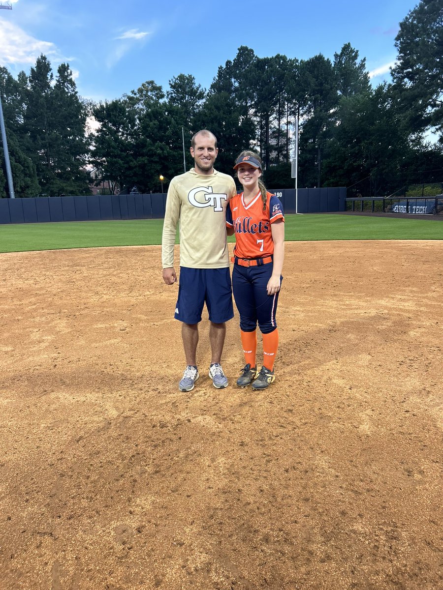 AudreyBusch2027's tweet photo. I had a great time attending  @GaTechSoftball prospect camp! Thank you so much to all of the coaches and players who were fantastic to learn from! 
@Coach_A_Mo @dixson_erin @Bolandev3 https://t.co/71ICGfLuOl