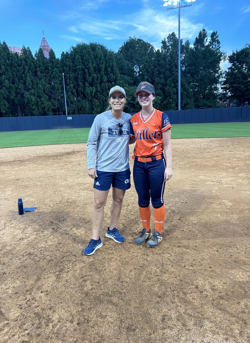 AudreyBusch2027's tweet photo. I had a great time attending  @GaTechSoftball prospect camp! Thank you so much to all of the coaches and players who were fantastic to learn from! 
@Coach_A_Mo @dixson_erin @Bolandev3 https://t.co/71ICGfLuOl