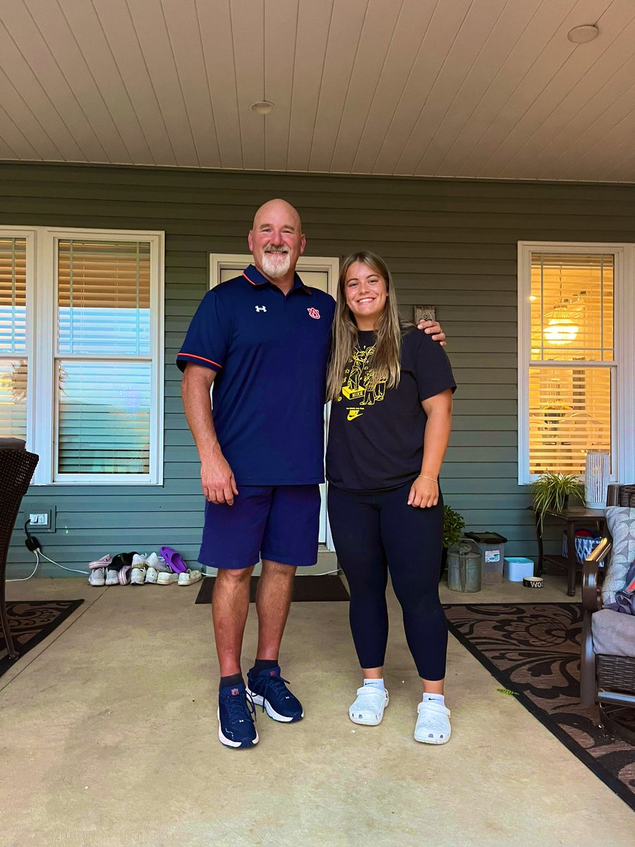 sophia_mazzoni's tweet image. Had an amazing time today talking with Coach Ebel from Auburn University! Cannot wait to come down to Alabama in the Fall!!!@AuburnTFXC #trustheprocess #javelin