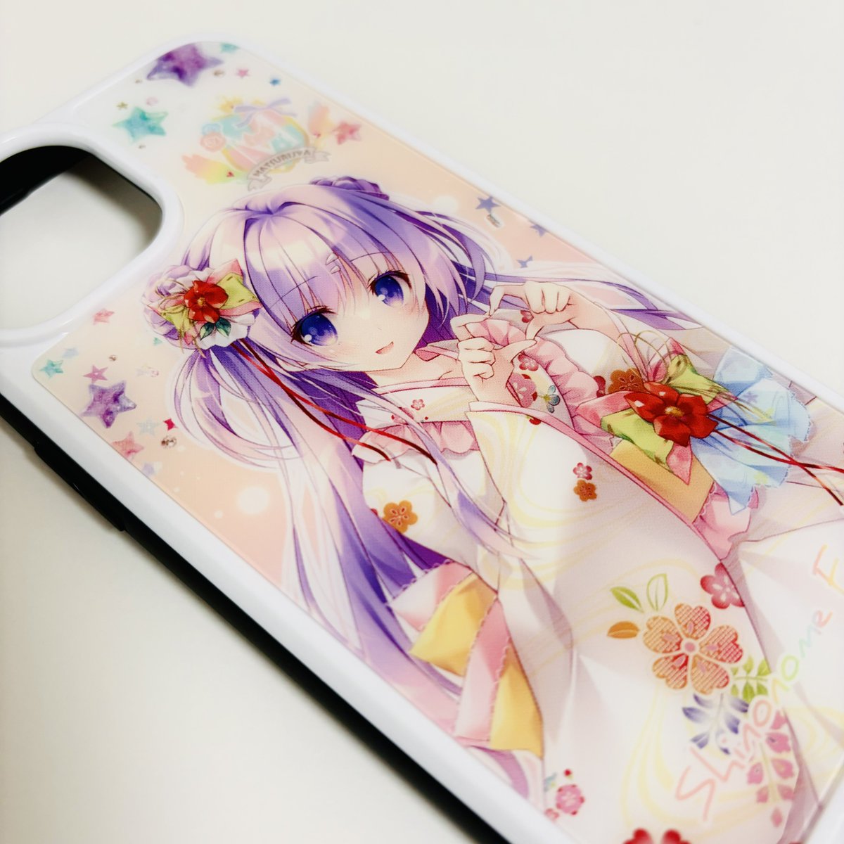 「iPhone15の自分用スマホケース届いた ピンクにしたので、最近描いたピンクの」|ななろば華*4/29コミ1*F21aのイラスト