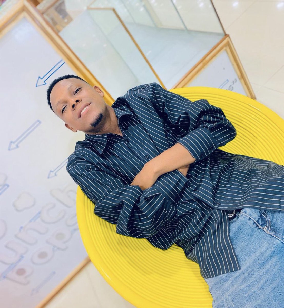 Sir__adonis's tweet photo. Familia,nakutana na maswali mengi moja , shivo unafanya cryto,unatrade news,unafahamu coin furani sijui , Mimi nawajibu wote hapa👇🏽
Na #Traderforex vix zote, na Gold tu kwenye news mara chache inshort sipendelei ila sio mbaya ww ukazipenda au ukafanya ayo mengine ila mimi ivyo t https://t.co/ybVu0v2Nkp