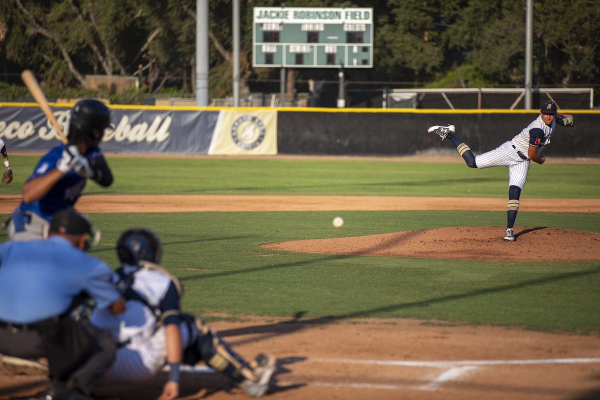ArroyoSecoCCL's tweet photo. In Pasadena, we’re all about roses, and tonight, we’re giving @Aiden85277859 (@NevadaBaseball) all his flowers 💐 

On the mound: 5IP 1R 3H 4BB 4K
At the plate: 1-2 1B

His first game playing on both sides of the ball has been his best!

#SaintsOfSummer #CCLBaseball @CCL_Baseball https://t.co/R2w9AZi1bZ