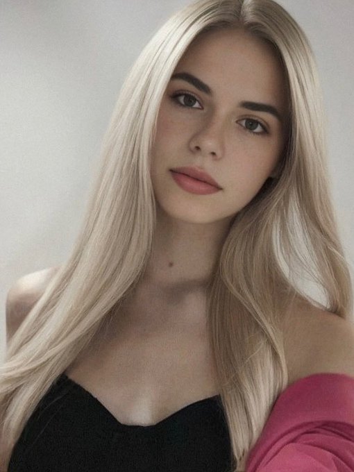 How many shots would you have to take to fuck me? I&rsquo;m curious 🤭🥵 https://t.co/ZxeJhzx0UI