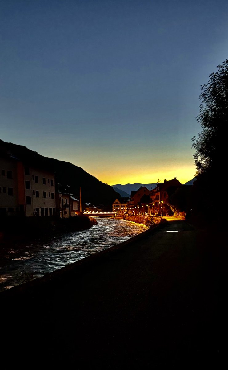 acondemellado's tweet image. Early walks and views.
#Beforework