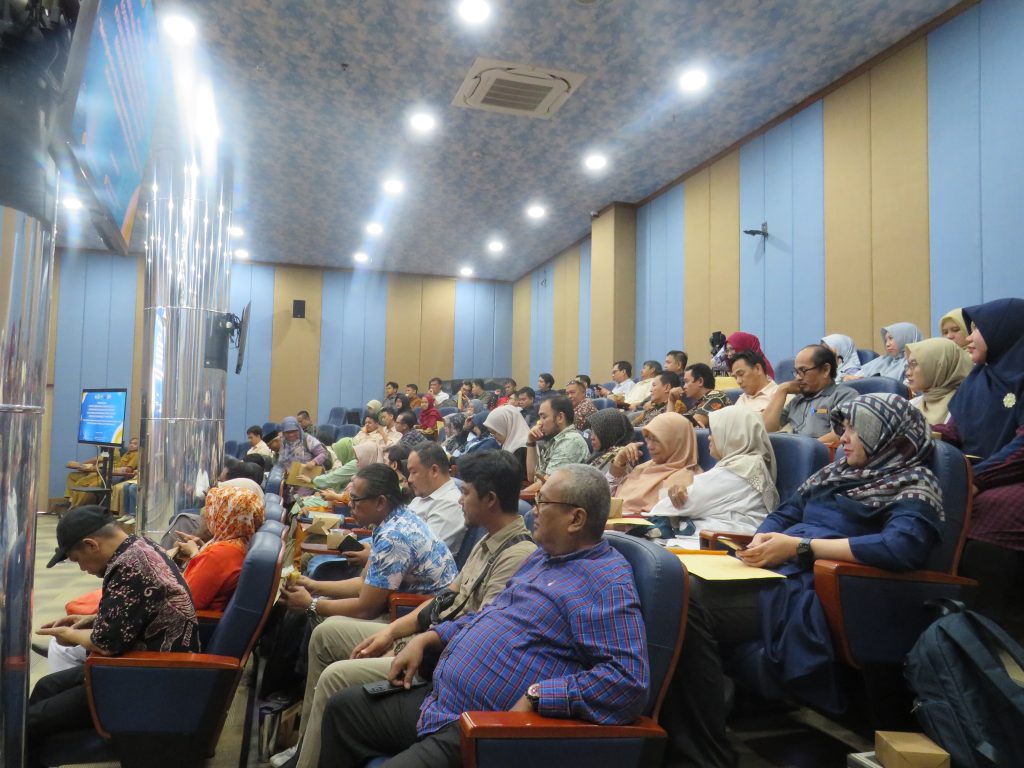 Pembekalan DPL, Ketua LPPM Ajak Para Dosen Angkat Ciri Khas Daerah KKM

Selengkapnya di: untirta.ac.id/2024/07/09/pem…

#Untirta #UntirtaJawara #UntirtaHitsandGreen #MerdekaBelajar #KampusMerdeka