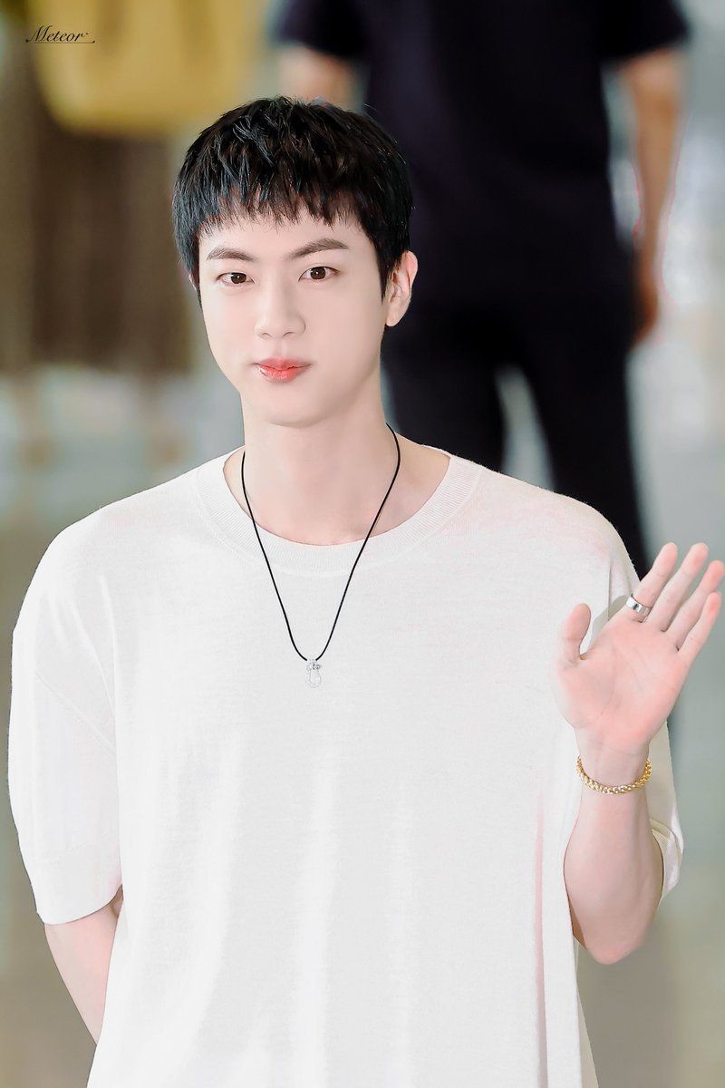 Meteor_Jin's tweet photo. 240711 ICN 출국

#BTSJIN #BTS #JIN #방탄소년단 #김석진 https://t.co/M4wkGOt2qo
