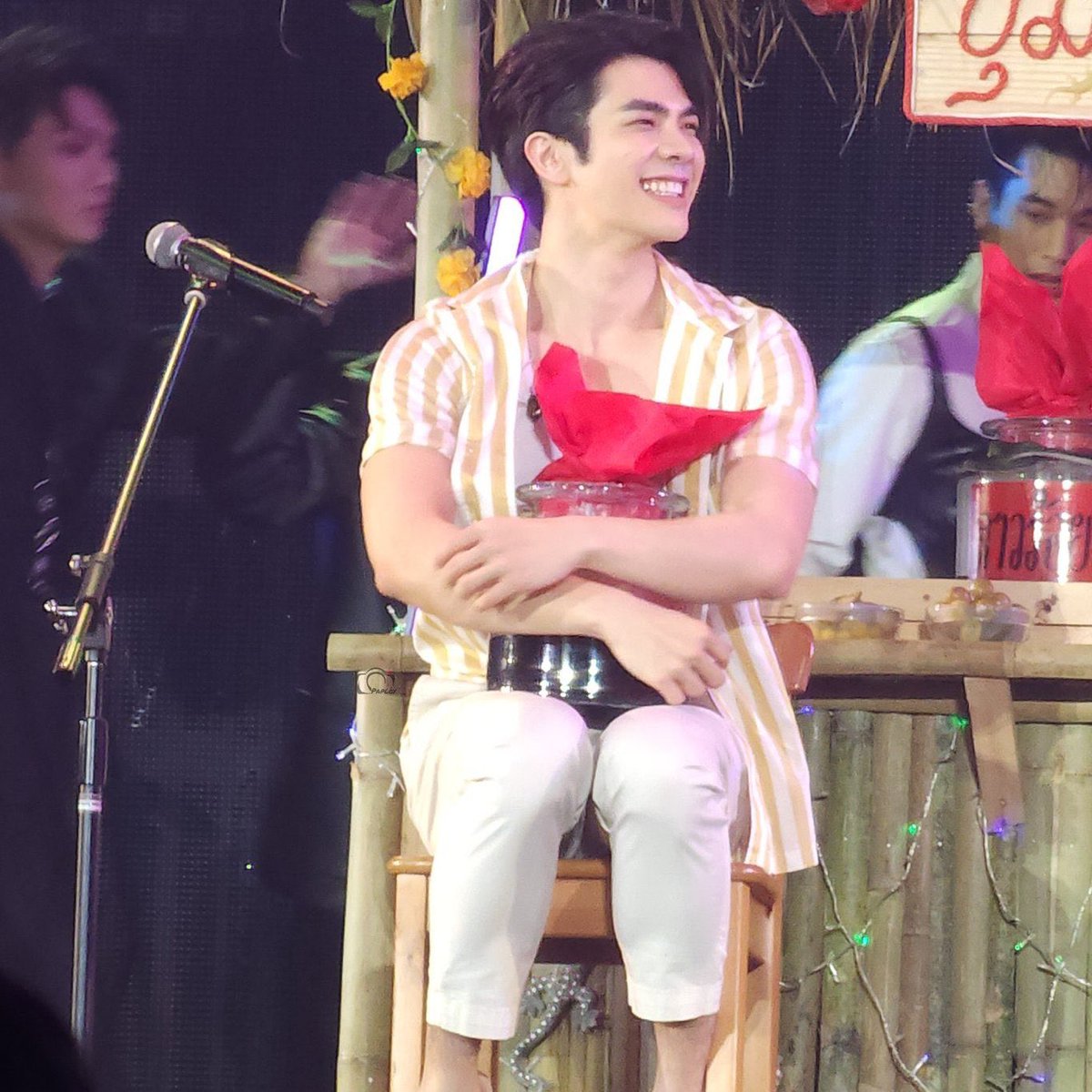 wanmakroiper's tweet photo. ฟิลเหมือนกอดตุ๊กตาดูปุ๊กปิ๊กมากแต่จริงๆแล้วคือโหลยาดอง 😂 https://t.co/vyYK97NZza