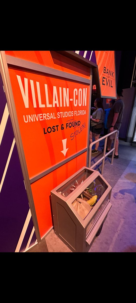 Themedremnants's tweet photo. In Villain-Con Minion Blast in Universal Studios Florida we find this morning star in the "Lost and Stolen" box that originally hung in the pre-show of Shrek 4D until this attraction was closed in 2022 to be replaced with Minion Blast. #universalflorida #themepark https://t.co/hetrxinCAU