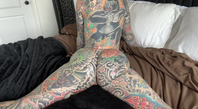 Enjoy this amazing picture of my butt https://t.co/09OcffZ0OZ<a href="/tag/mvsales"class="tags"><span>#mvsales</span></a>