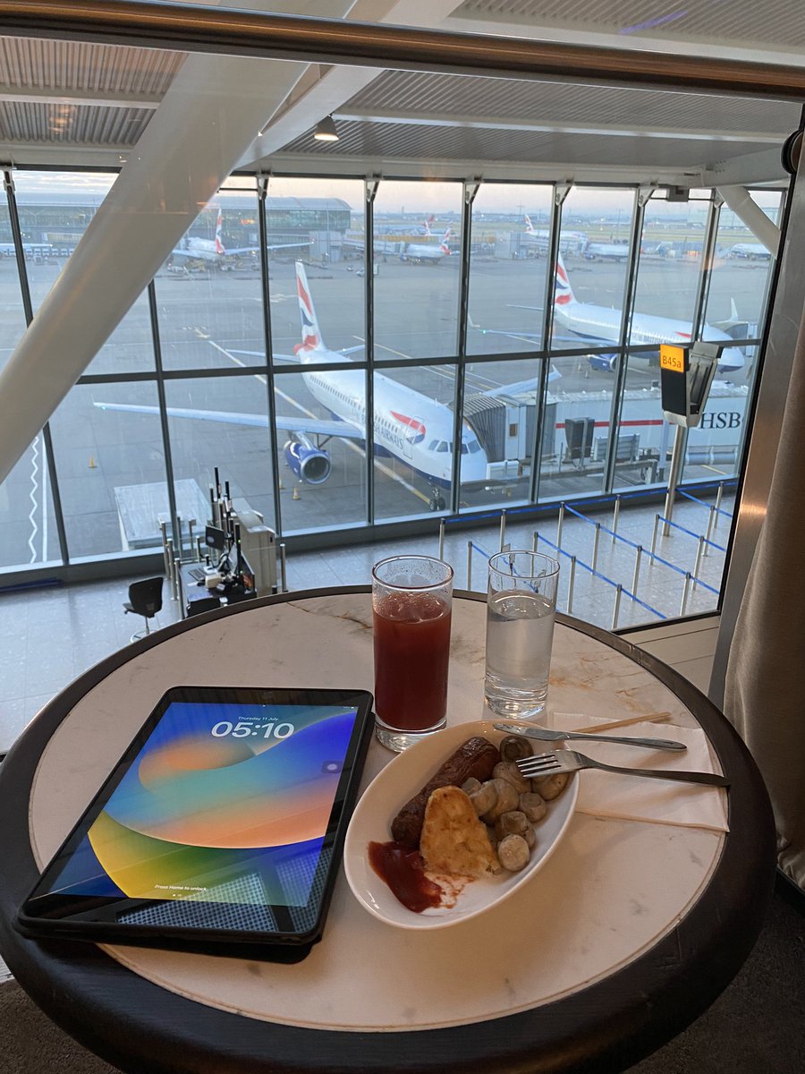 BOpauka's tweet photo. @British_Airways Your B gates lounge is fab! Quiet and staff ever so welcoming even at this hour in the morning.😴 Thanks!! ✈️ https://t.co/73iEtrxI0g
