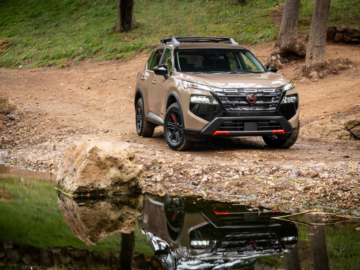 Nissan's tweet photo. Like for the Nissan Pathfinder Rock Creek (left) or repost if you prefer the Nissan Rogue Rock Creek (right) 😏 https://t.co/iuAdyfmMkj