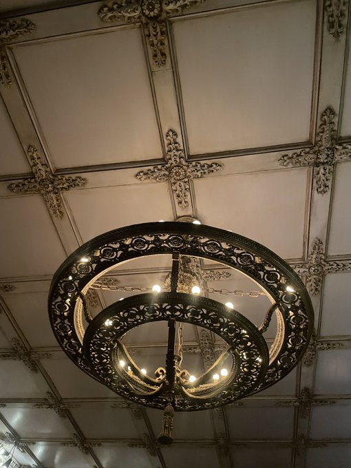 Chelsea lately https://t.co/UxXbhlYXXK