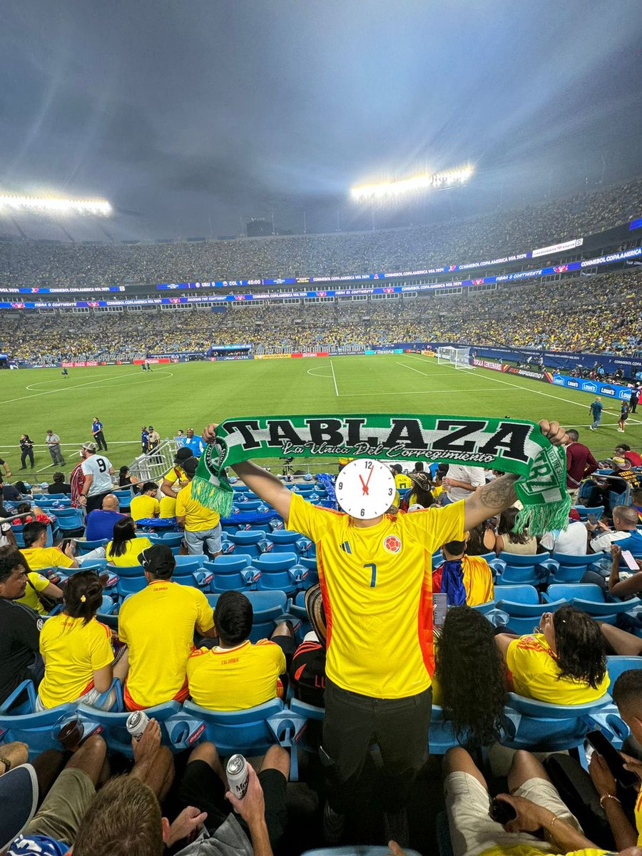 LTablaza's tweet photo. La sele a la final 👏🏻🔥🇨🇴 https://t.co/c91X2lpK6o