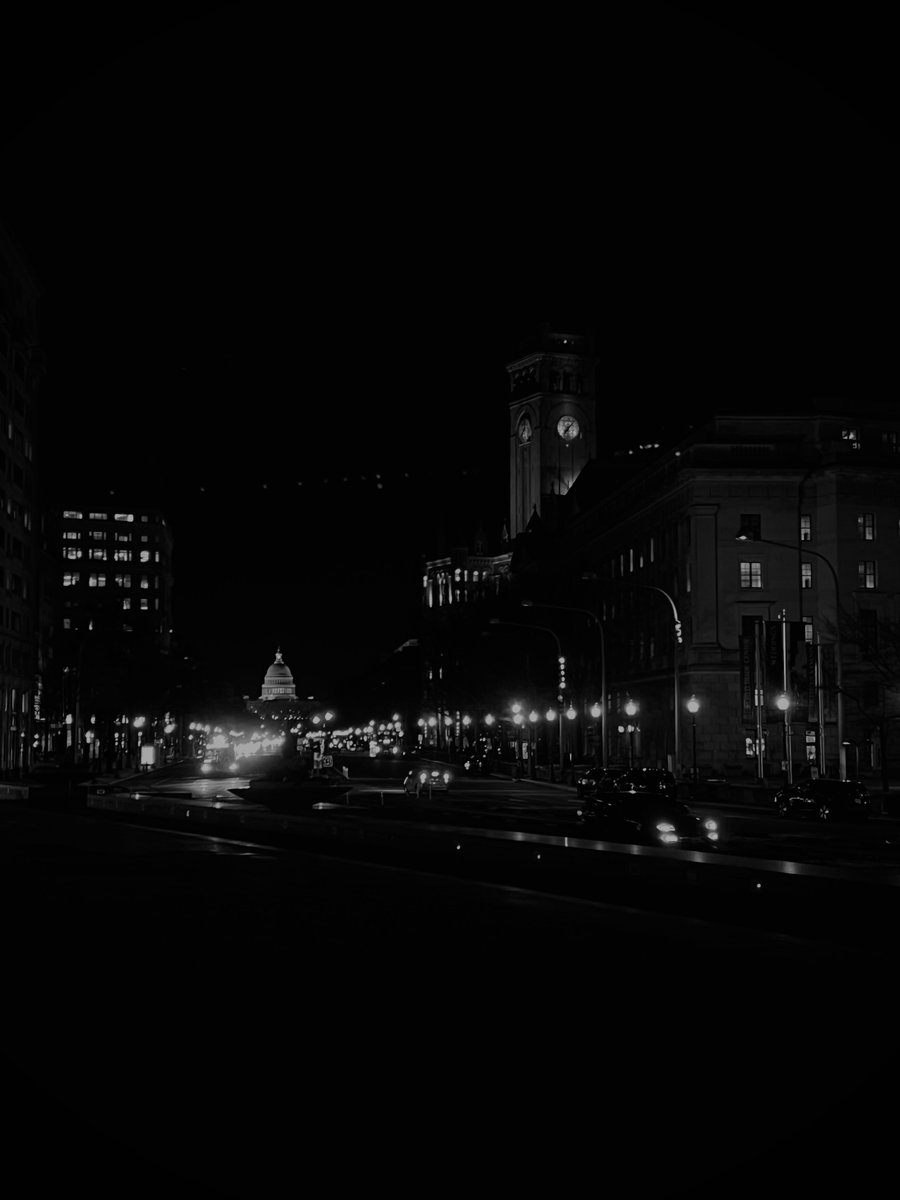 Nature0scapes's tweet photo. 📍Washington DC, Freedom Plaza

#blackandwhitephoto https://t.co/BFWac1YB1s