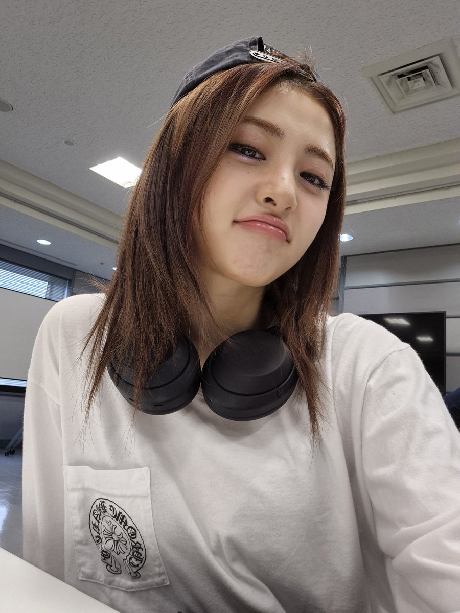 르세라핌 tweet media