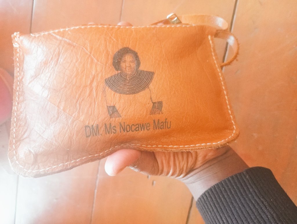 shitodesign's tweet photo. @MafuNoncedo 
I would like to thank you for supporting @shitodesigns in Pretoria  Church Square. This just shows how much you value small creatives. 

#handcrafted premium leather products. https://t.co/Se34eBG4GT
