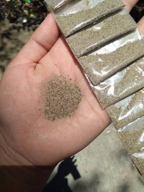 pag namatay ako gusto ko icremate tapos lahat ay makakatanggap ng abo ko pero hindi necklace o ring form kasi overrated na yun pamimigay lang siya nang naka repack parang sa paminta