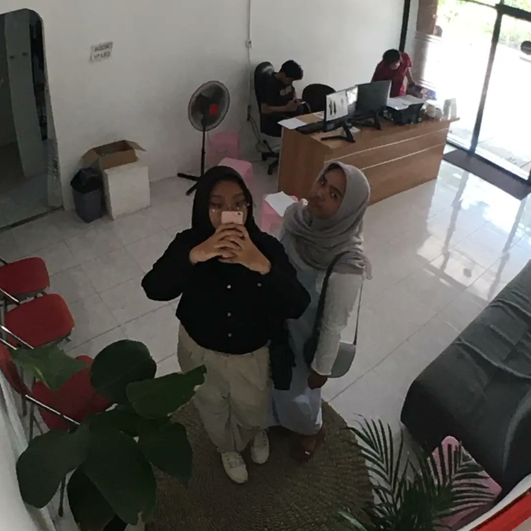 susirolkrispi's tweet photo. latepost — one fine day sama temenku si anak hukum yang super kereeen bgt 💌. https://t.co/4ML7dD76Mj