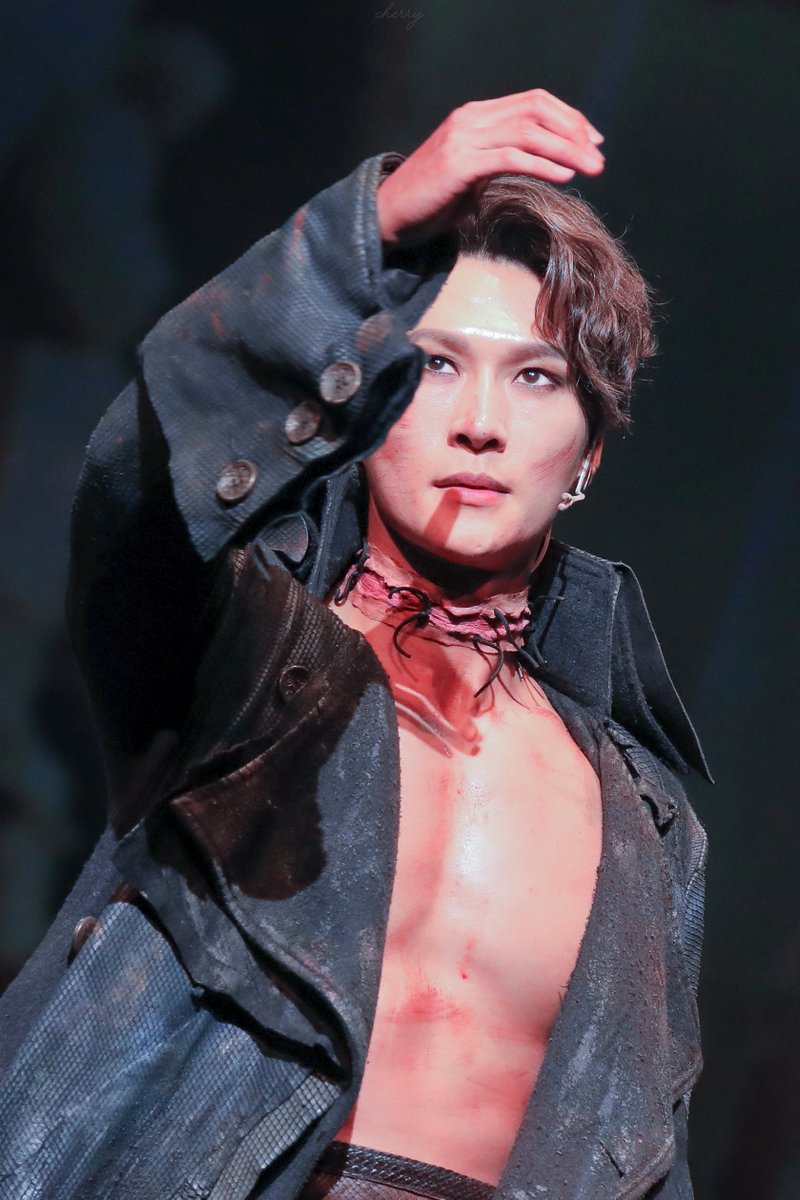 240709 #프랑켄슈타인  커튼콜    
앙리 뒤프레/괴물 #박은태 배우님