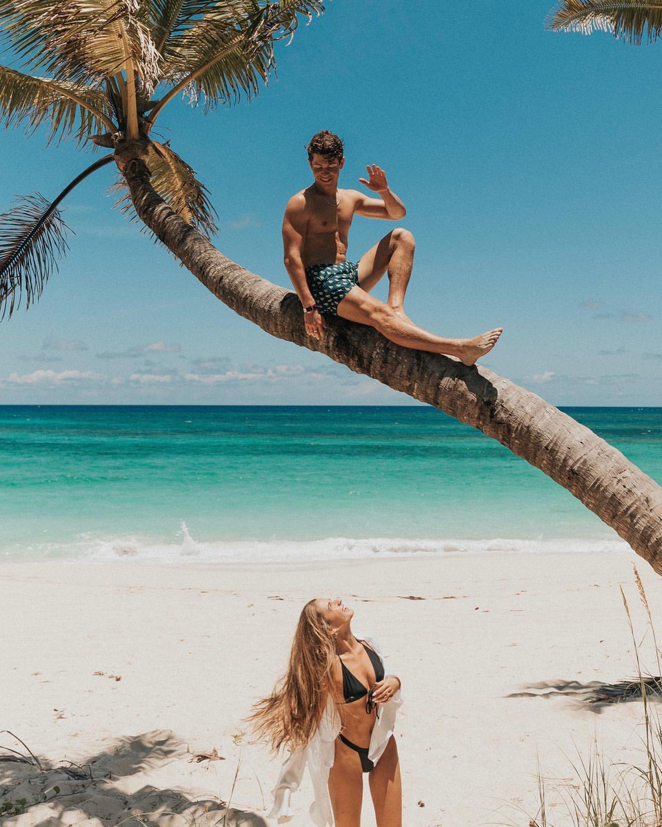 AvaMarie______'s tweet photo. Cuando en mis vacaciones hay un chismo mi hermoso hermano @brunijaff https://t.co/btnyZ9pdUk