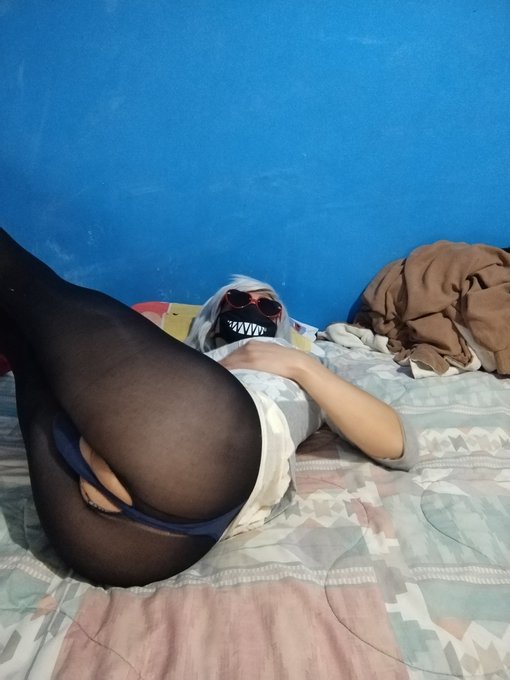 Los espero en el stream xd #Femboy https://t.co/tkGy4RsoI3<a href="/tag/femboy"class="tags">#Femboy</a>