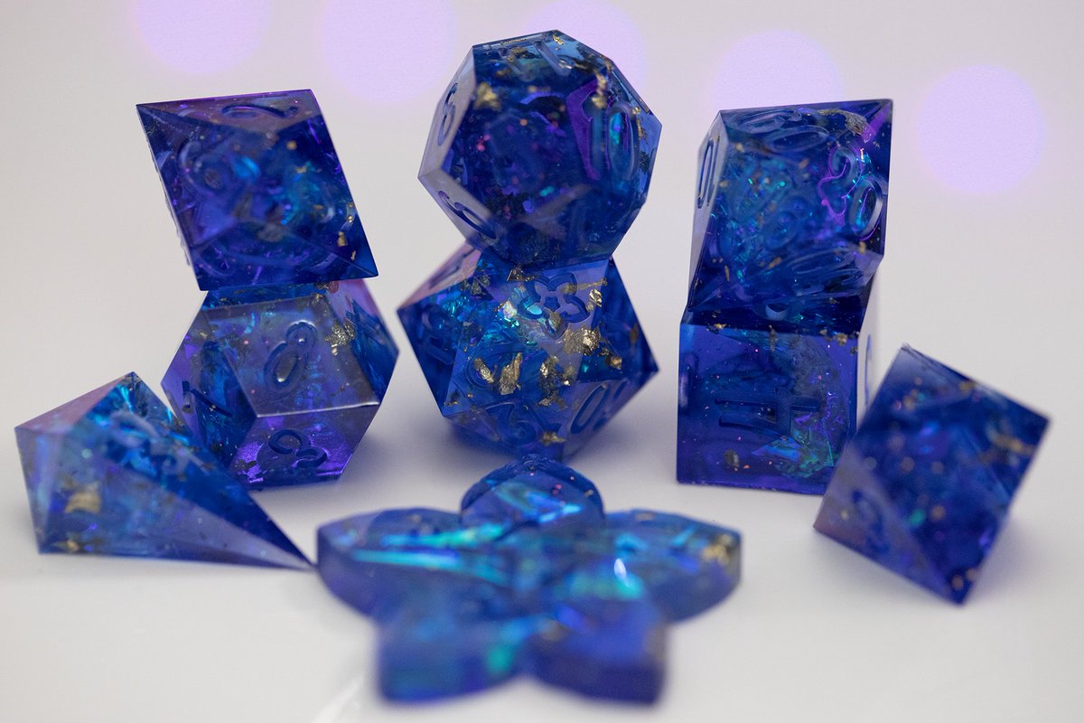 StardustCreatives tweet media