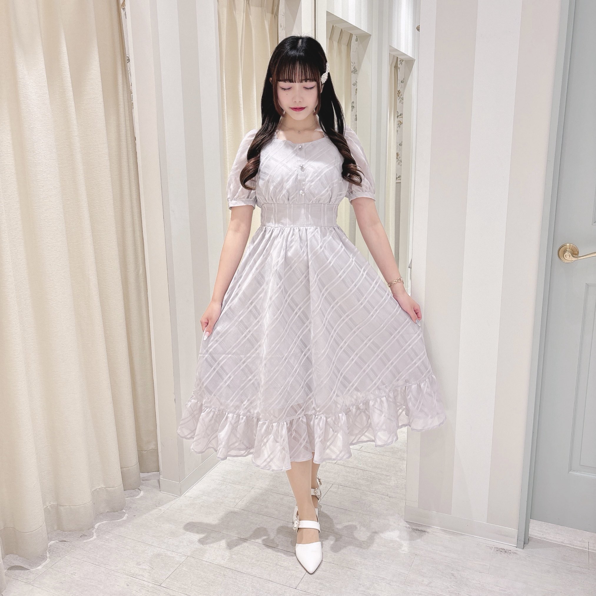 新品】evelyn シアーチェックコルセットOP